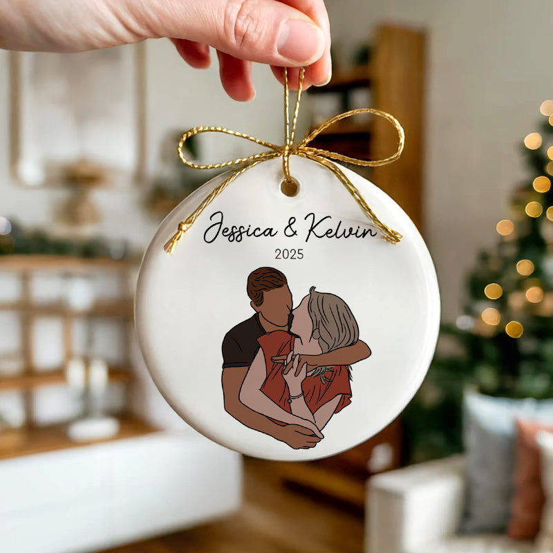 Custom Family Portrait Hand-Drawn Photo Illustration - Gift For Family, Couples, Parents, Grandparents, Kids - Personalized Circle Ceramic Ornament