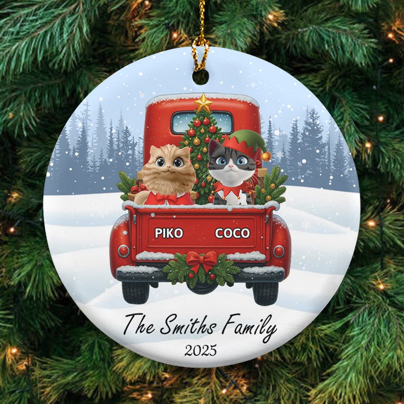 Merry Christmas Cat Lovers - Personalized Circle Ceramic Ornament